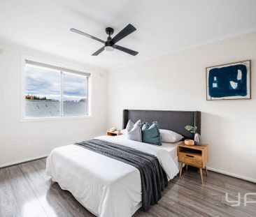 Stylish Comfort in the Heart of Williamstown! - Photo 4