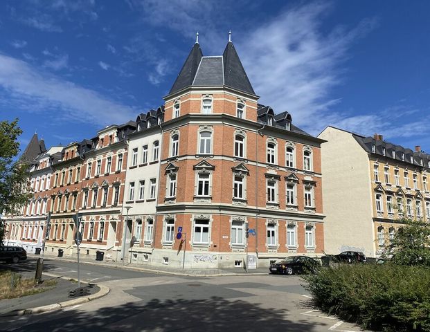 ++ Blick über die Stadt - geräumige 2- Zimmer mit Balkon - am Vogtlandklinikum ++ - Photo 1