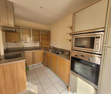 2 bedroom flat to rent - Photo 3