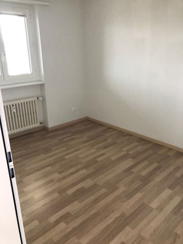 3.0 Zimmerwohnung in Schwerzenbach - Photo 5