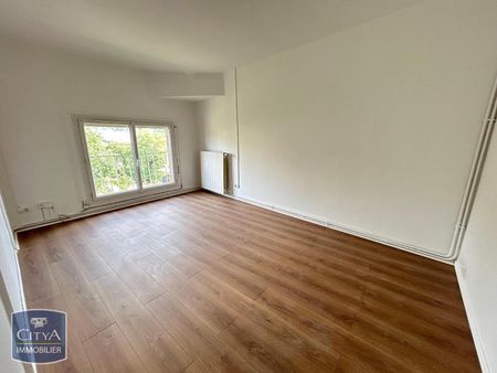 Location Appartement 3 pièces 64m² ST ETIENNE 42000 - Photo 2