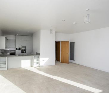 3 bedroom apartment to rent - Photo 4