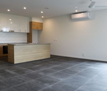 Convenience Plus! - Photo 1