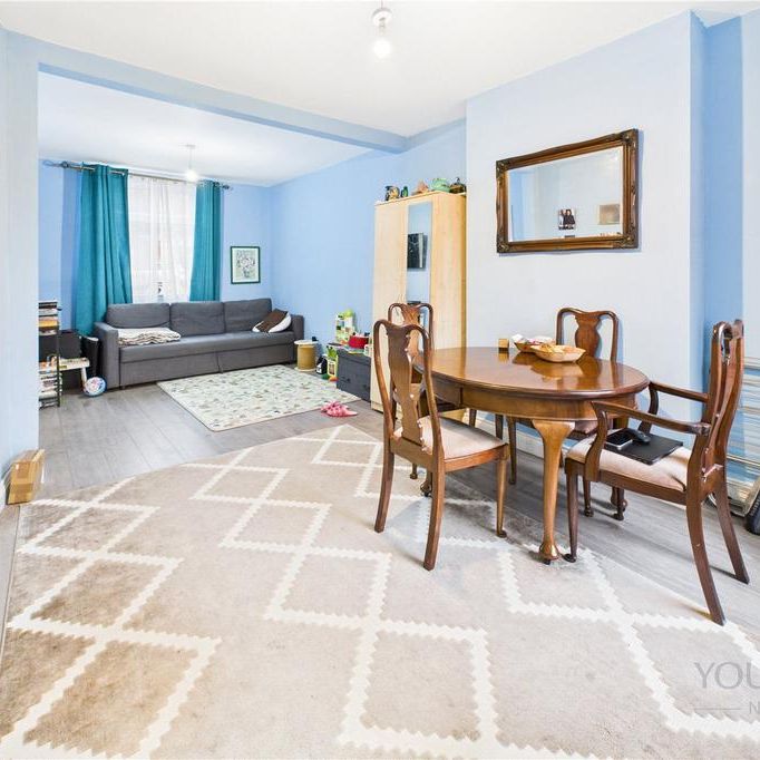 2 bedroom terraced house to rent - Photo 1