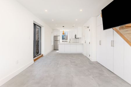 For Lease - 97 Lee Avenue Unit# Suite 6, Toronto, Ontario - Photo 2