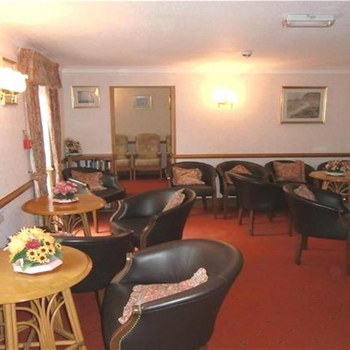 2 bedroom retirement property to rent - Photo 1