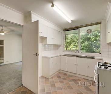 8/566 Glenferrie Road, Hawthorn - Photo 2