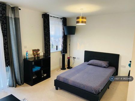 1 bedroom in a house share to rent - Photo 5