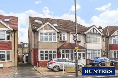 Grand Drive, Raynes Park, SW20 0JT - Photo 4