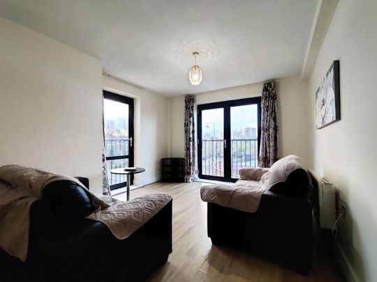 2 bedroom apartment to rent - Photo 1