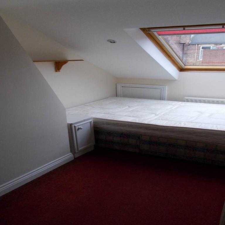 6 bedroom maisonette to rent - Photo 1