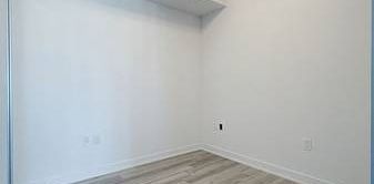 3 Bedroom, 2 Bathroom - Artist's Alley Condos - Photo 2