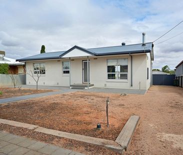 17 THELMA Street, 5700, Port Augusta Sa - Photo 1