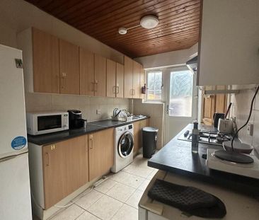 Studio to rent - Photo 5