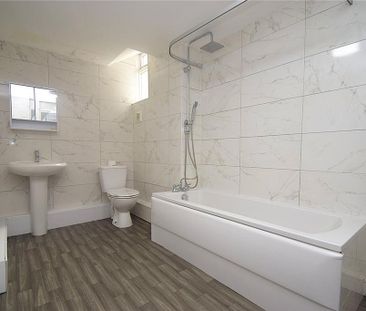3 bedroom apartment to rent - Photo 6
