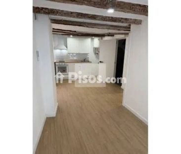 Piso en alquiler en Carrer del Fonoll - Photo 2