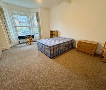 TWO DOUBLE BEDROOMS, BOURNEMOUTH (P01531) - Photo 5