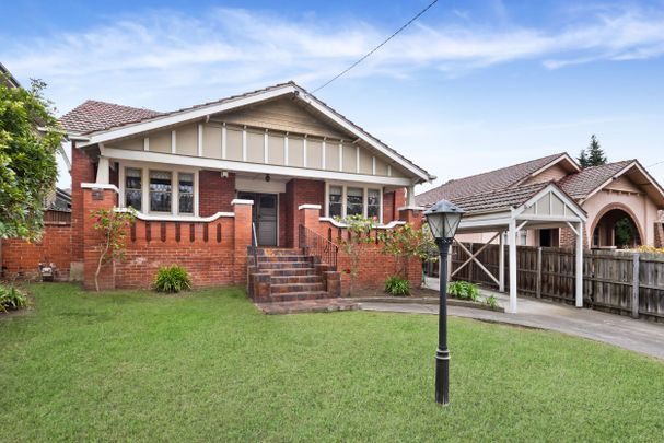 52 Milton Parade MALVERN - Photo 1