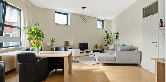 Appartement te huur in Antwerpen voor € 900 met 2 slaapkamers - Photo 2