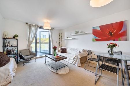 2 Bedroom - Photo 5