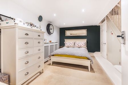 Fair Hill Godaming, Surrey - 1 bedroomProperty for lettings - Seymours - Photo 4