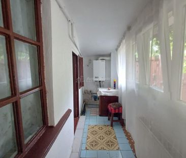 3 camere la curte - centrala termica - Baicului - str. Fraul - Fotografie 5