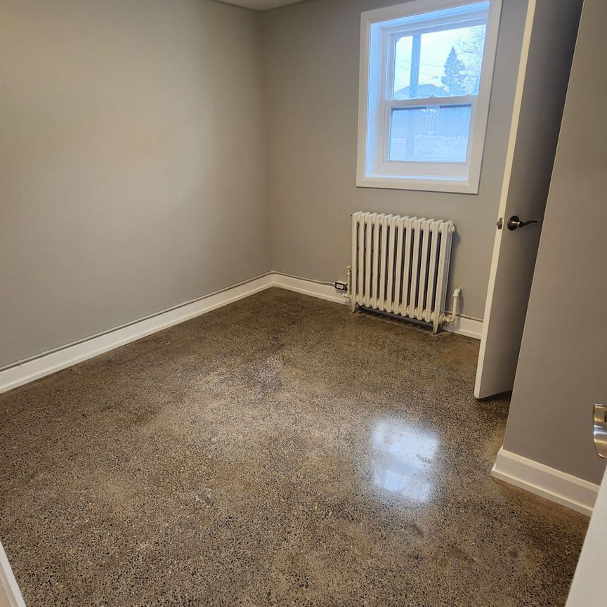 For Lease - 580 Nairn Avenue Unit# #5 (lower), Toronto, Ontario - Photo 1