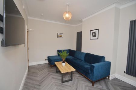 5 bedroom terraced house to rent - Photo 2