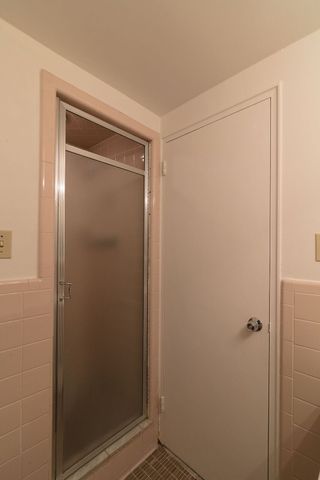3555 Cote-des-Neiges Road, Montréal, QC - Photo 2