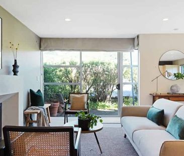 Classic Design – Contemporary Comfort - Photo 2