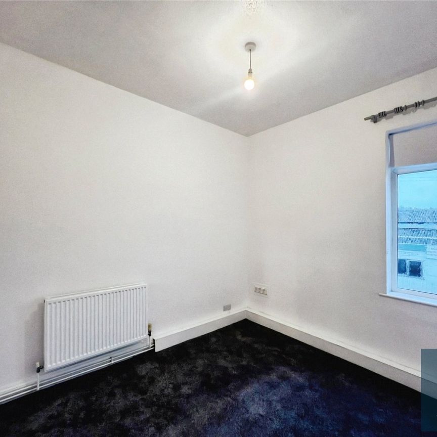 River Street, Brighouse, HD6 - Photo 1