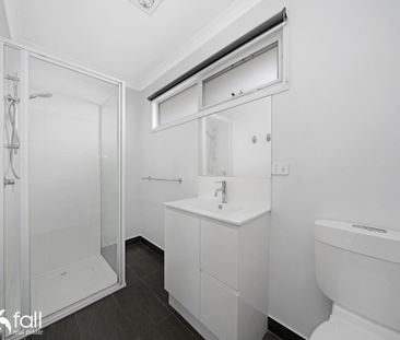 Modern three-bedroom villa in Prime Kingston Location - Photo 6