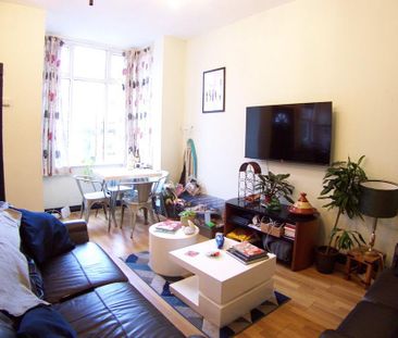 4 bedroom terraced house to rent - Photo 2