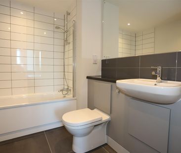 One Vesta Street, New Islington, M4 - Photo 3