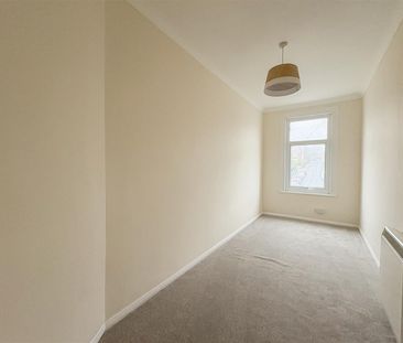 West Hill Road, St. Leonards, TN38 0NF - Photo 4