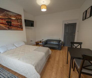 Studio to rent - Photo 5