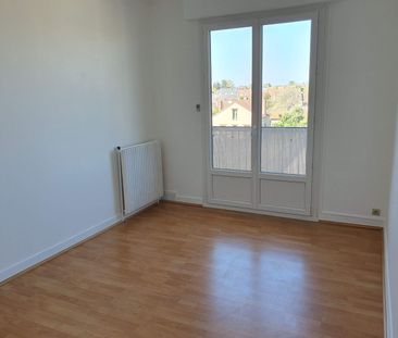 MONTARGIS RESIDENCE SECURISEE AVEC GARAGE - Photo 3