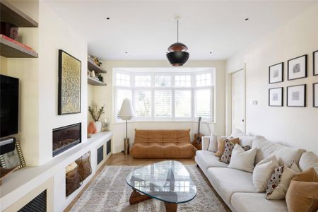 4 bedroom semi-detached house to rent - Photo 2