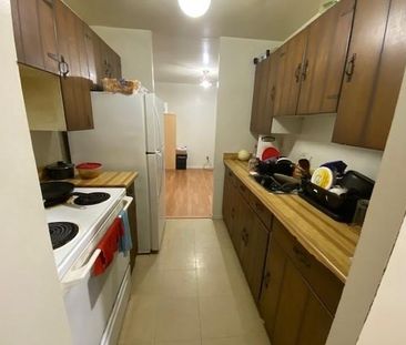 17 Eldon Hall Place Unit 612 - 2 bed, 1 bath - $200 GIFT CARD WITH ... - Photo 4