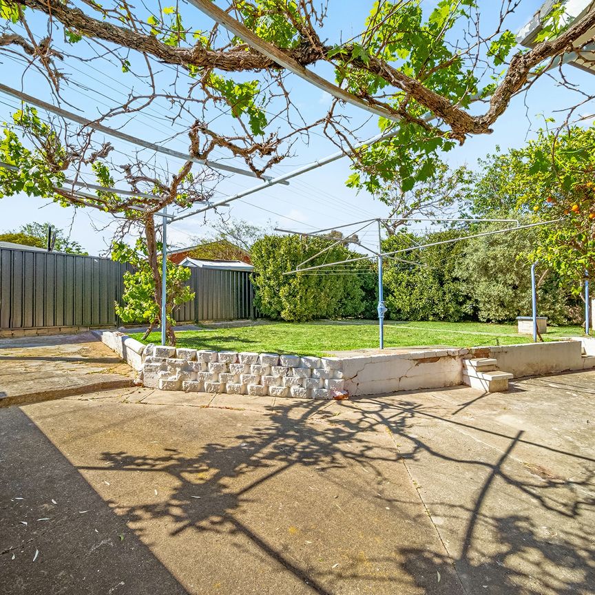 12 Millhouse Crescent, Higgins ACT, Belconnen - Photo 1