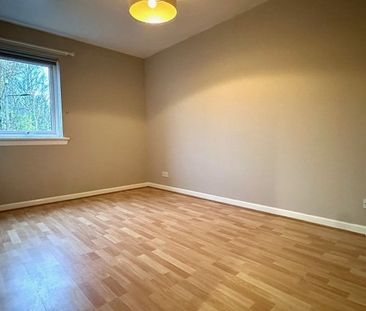 Cambuslang Road, Rutherglen - Photo 2