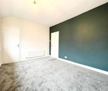 2 bedroom semi-detached house to rent - Photo 3