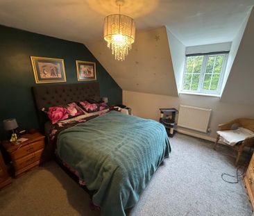 4 bedroom semi-detached house to rent - Photo 5