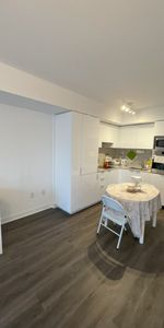 For Lease - 11 Wellesley Street Unit# 903, Toronto, Ontario - Photo 3