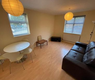 2 bedroom ground floor flat to rent - Photo 4