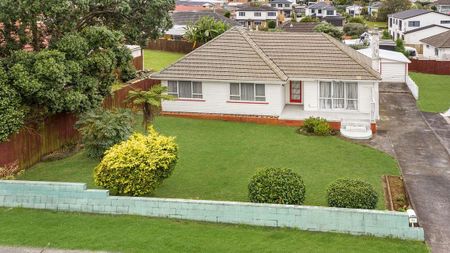 Papatoetoe, 4 bedrooms - Photo 2