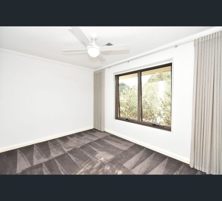 2 Wren Close, Willetton, WA 6155 - Photo 4