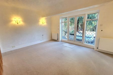 Private Road - Photo 3