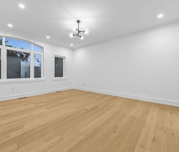 For Lease - 156 Church Avenue, Toronto, Ontario - Photo 2