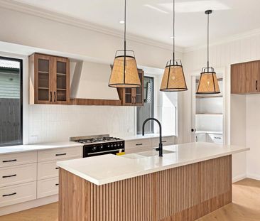 Properly Managed I Discover Elegant Family Living at 21 Parkview St... - Photo 5